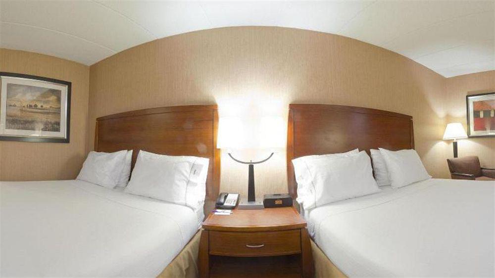 Holiday Inn Express Fairfax-Arlington Boulevard By Ihg Exteriér fotografie
