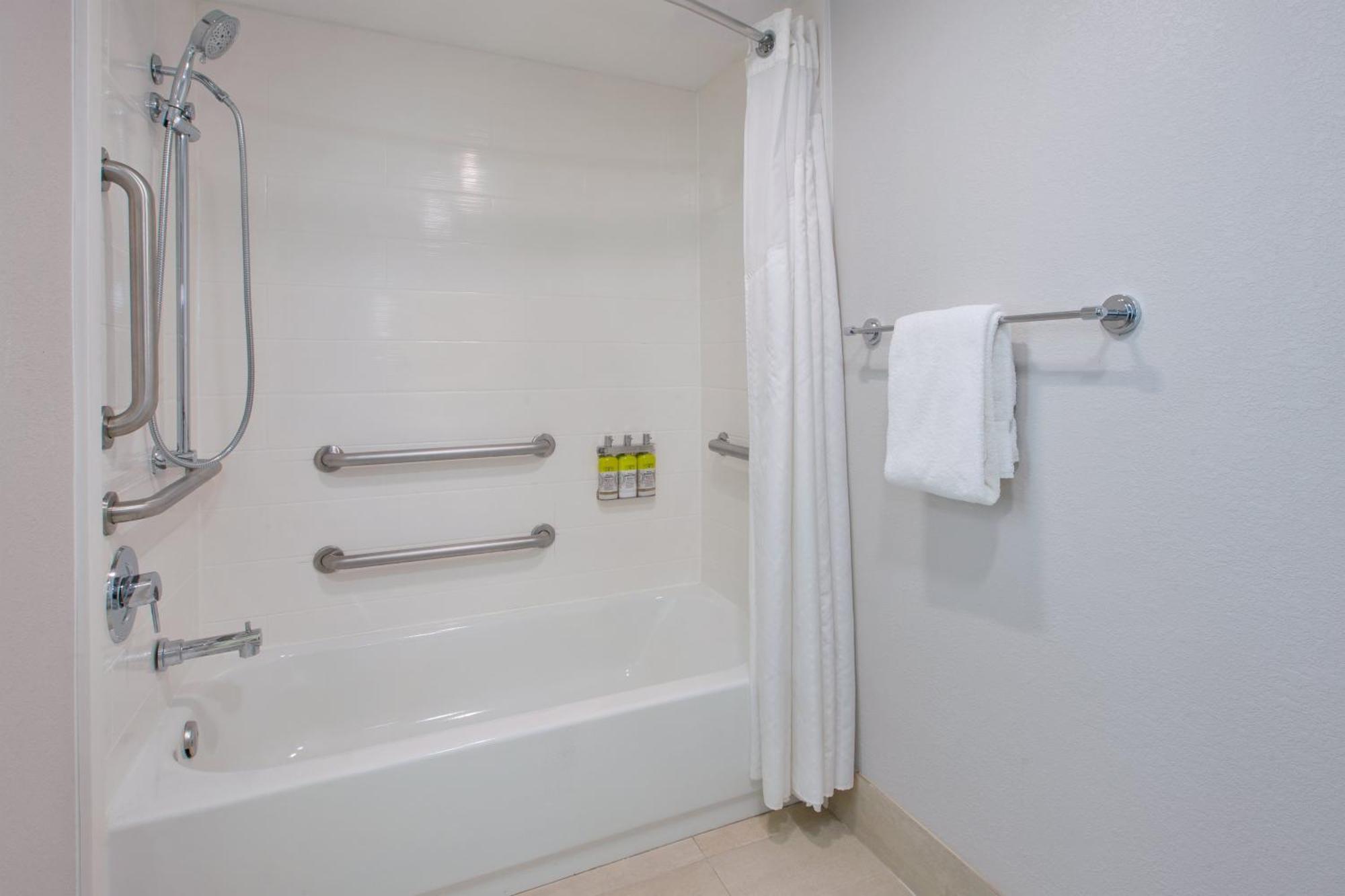 Holiday Inn Express Fairfax-Arlington Boulevard By Ihg Exteriér fotografie