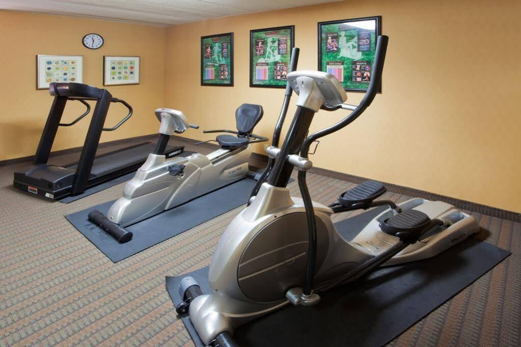 Holiday Inn Express Fairfax-Arlington Boulevard By Ihg Exteriér fotografie