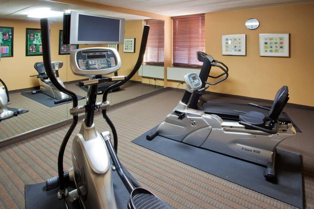 Holiday Inn Express Fairfax-Arlington Boulevard By Ihg Exteriér fotografie